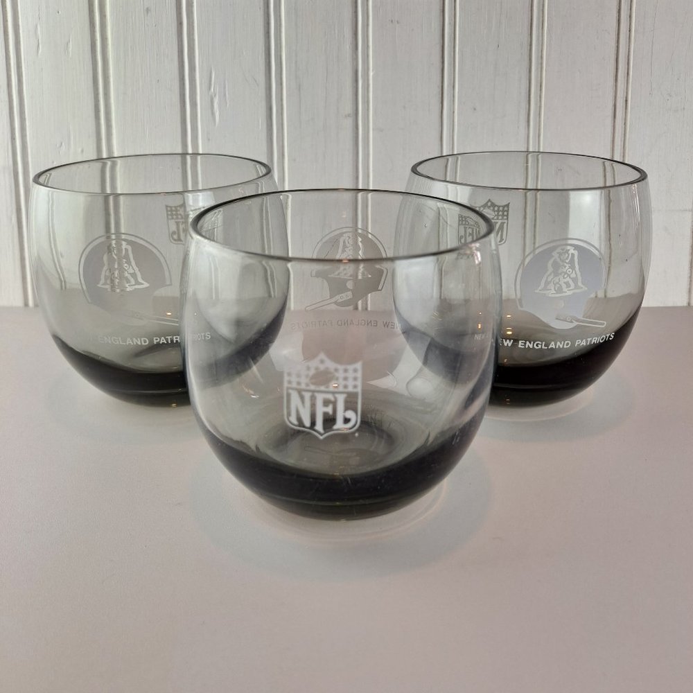 NE Patriots 3 Vintage 1990s Smoke Colored Rock Glasses
